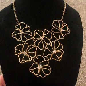 Flower necklace